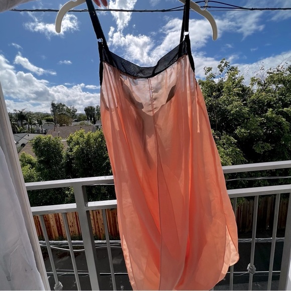 TFNC London Peach Black Flowy Camisole Top Bubble Hem Cut Out XS ASOS 90's - Picture 5 of 8